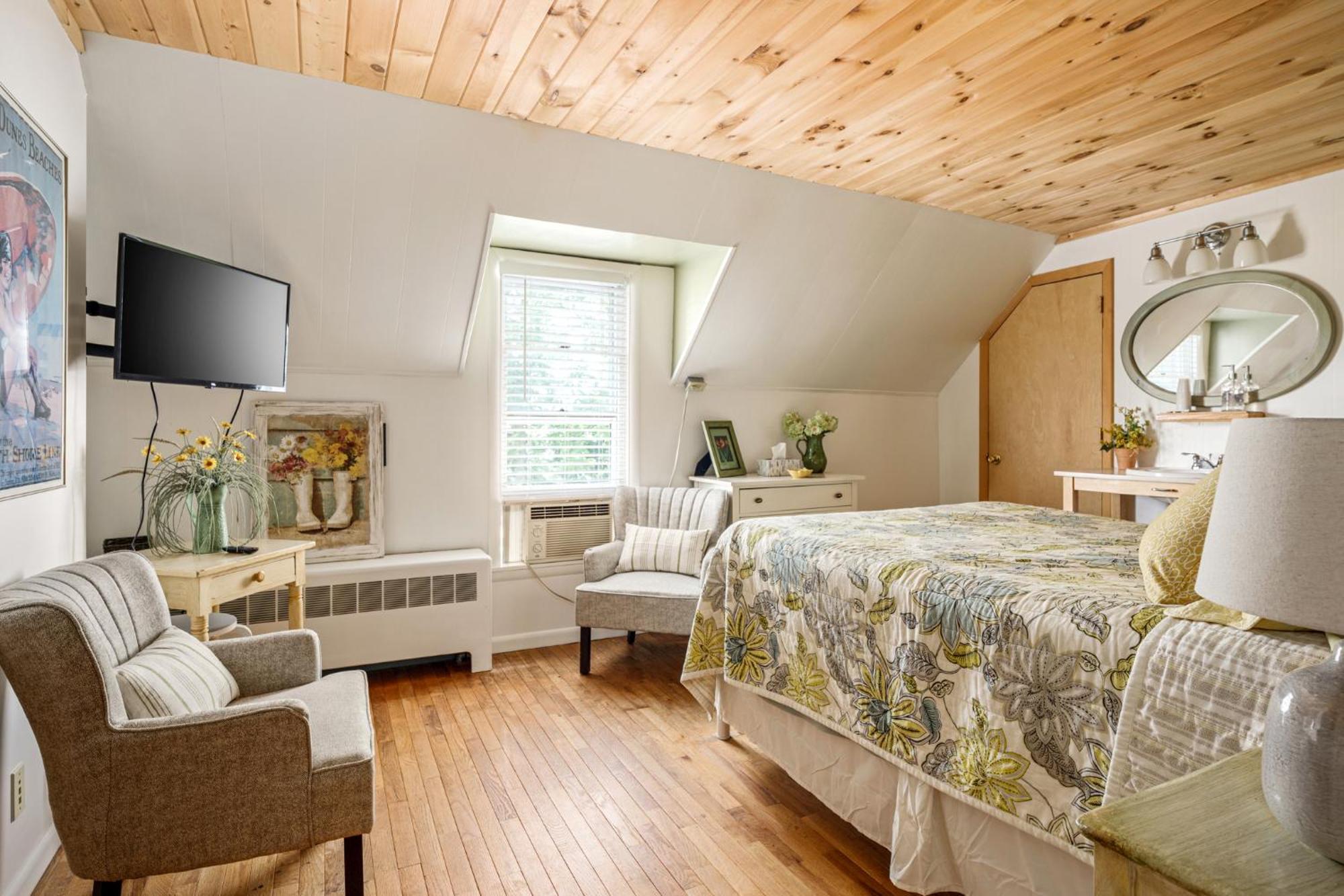 אמפייר The Cottonwood Inn B&B מראה חיצוני תמונה