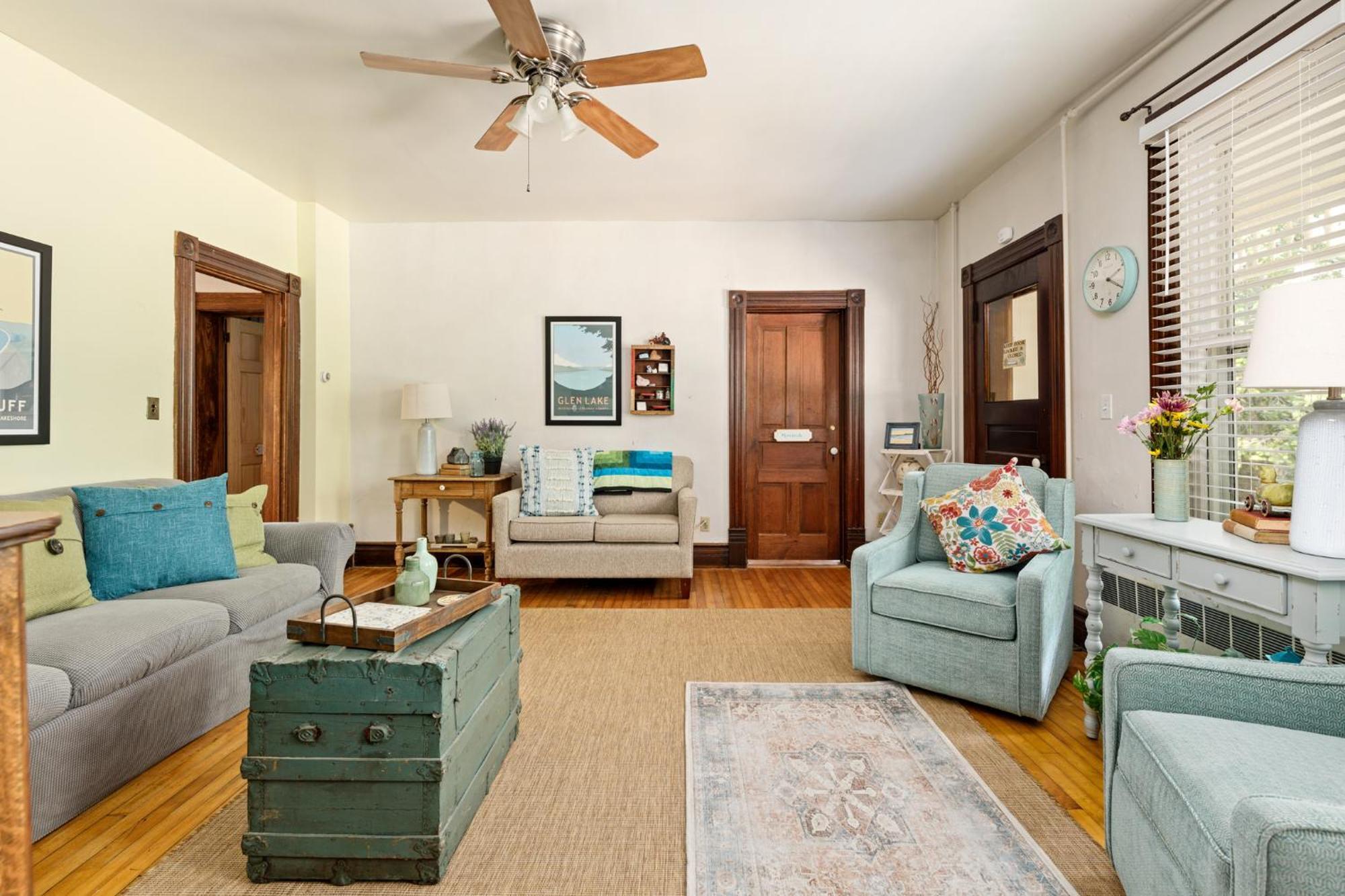 אמפייר The Cottonwood Inn B&B מראה חיצוני תמונה